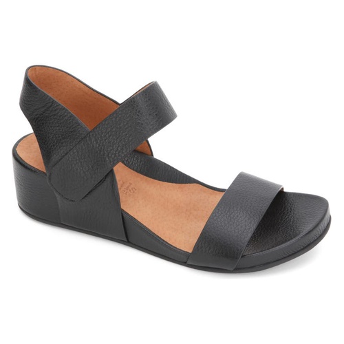  Gentle Souls by Kenneth Cole Gianna Sandal_BLACK LEATHER