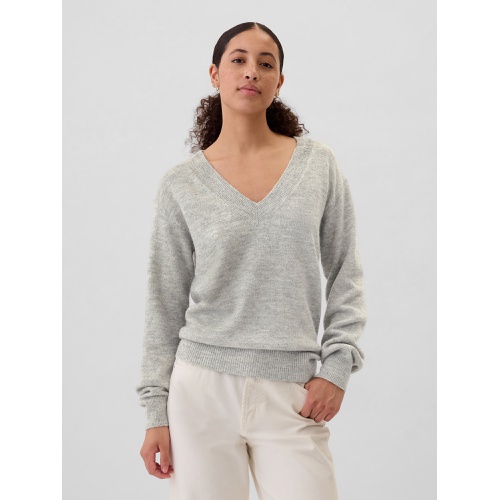 갭 Relaxed V-Neck Sweater