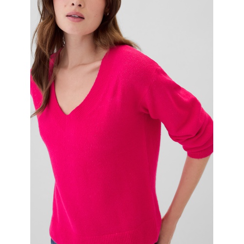 갭 Relaxed V-Neck Sweater