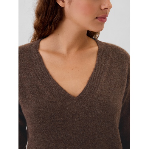 갭 Relaxed V-Neck Sweater