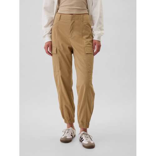 갭 Mid Rise Downtown Khaki Cargo Joggers