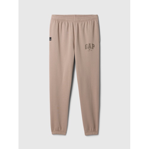 갭 Disney Relaxed Gap Logo Joggers