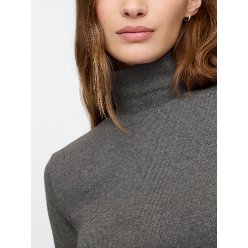 갭 Ribbed Turtleneck T-Shirt