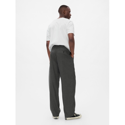 갭 Recycled Soft Baggy Pleated Dress Pants