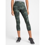 GapFit Compression Capris