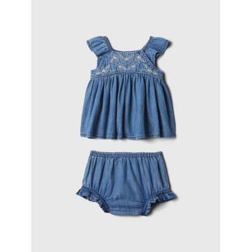 갭 Baby Embroidered Denim Outfit Set