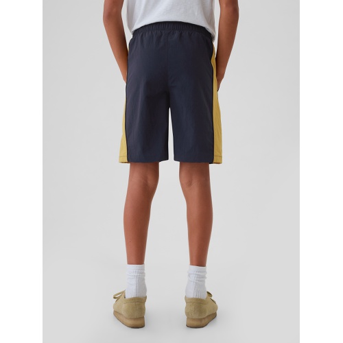 갭 Kids Recycled Nylon Shorts