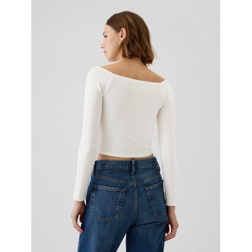 갭 Modern Cropped Off-Shoulder T-Shirt