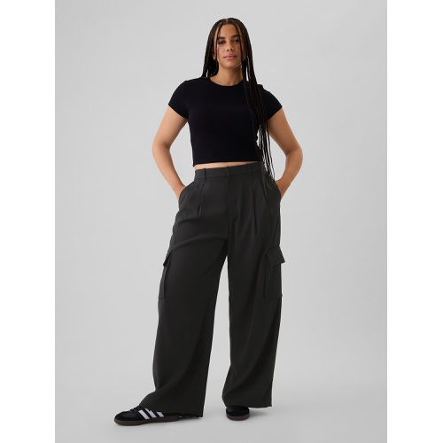 갭 365 High Rise Cargo Pleated Trousers