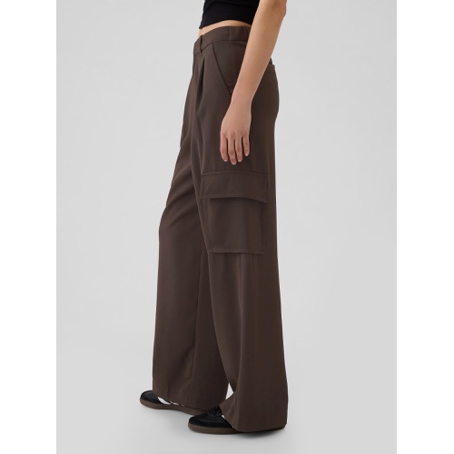 갭 365 High Rise Cargo Pleated Trousers