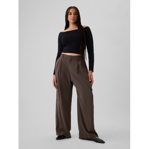 갭 365 High Rise Cargo Pleated Trousers