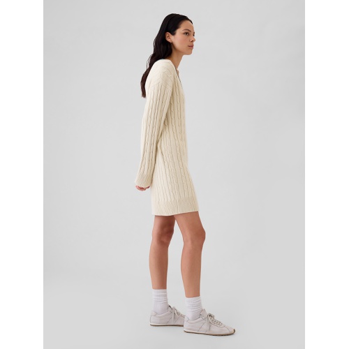 갭 CashSoft Varsity Cable-Knit Mini Sweater Dress