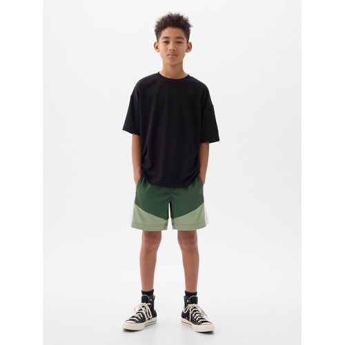 갭 GapFit Kids Fit Tech Shorts