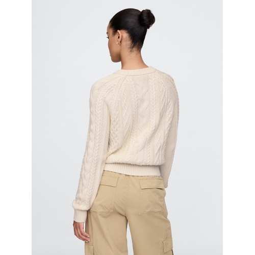 갭 Classic Cable-Knit Sweater