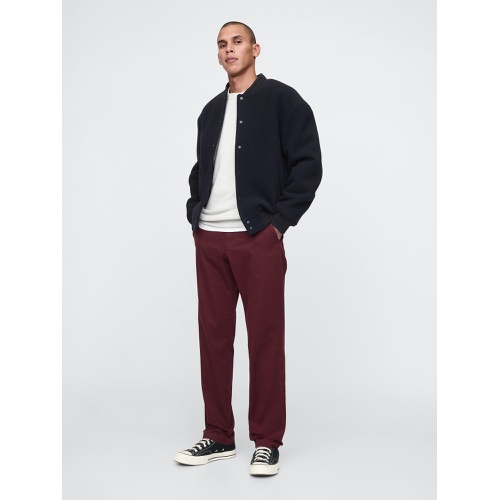 갭 Modern Khakis in Straight Fit with GapFlex