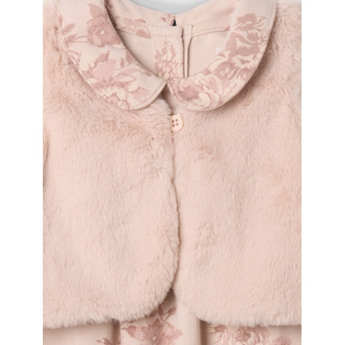 갭 Baby Faux Fur Vest Outfit Set