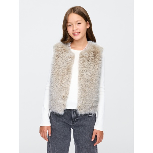 갭 Kids Recycled Faux Fur Vest