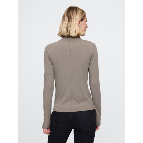 갭 Featherweight Turtleneck