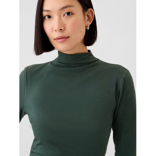 갭 Featherweight Turtleneck Top