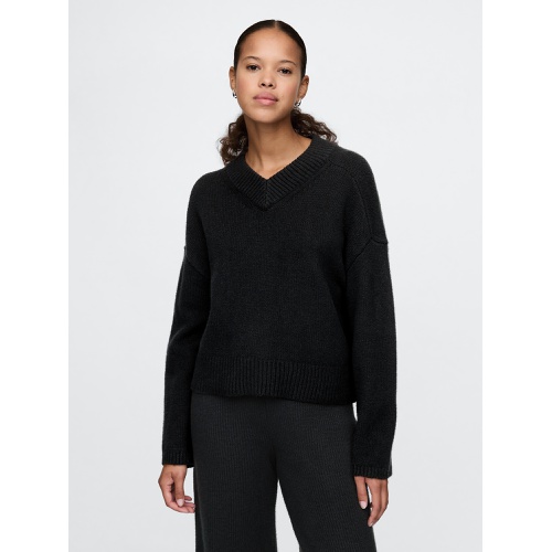 갭 CashSoft Cropped High V-Neck Sweater