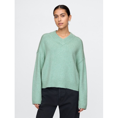 갭 CashSoft Cropped High V-Neck Sweater