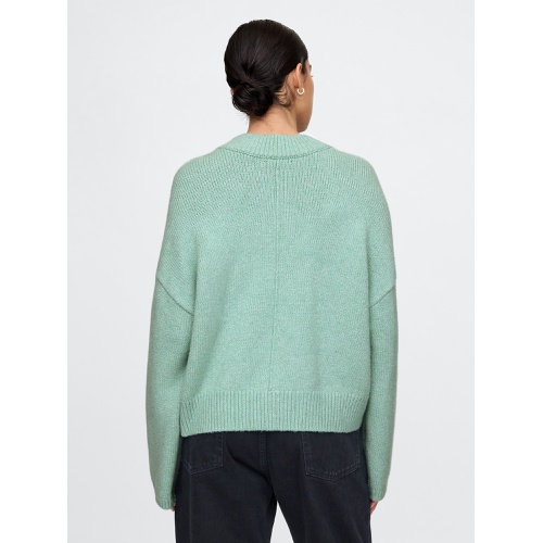 갭 CashSoft Cropped High V-Neck Sweater