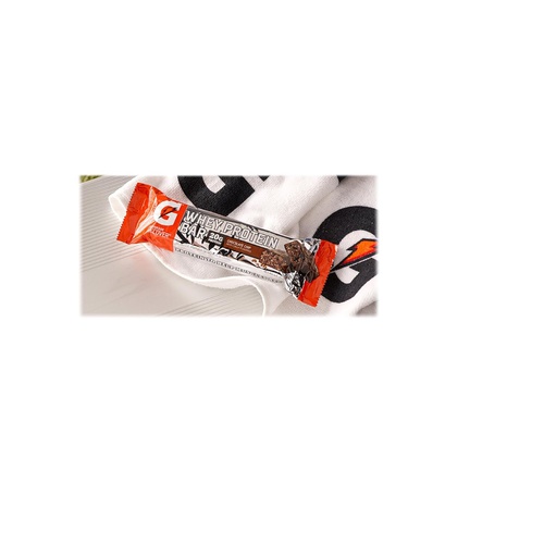  Gatorade Whey Protein Bars, Cookies & Creme, 2.8 oz bars (Pack of 12, 20g of protein per bar)