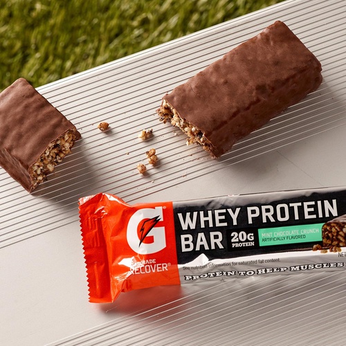  Gatorade Whey Protein Bars, Cookies & Creme, 2.8 oz bars (Pack of 12, 20g of protein per bar)