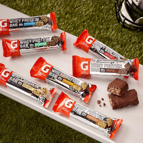  Gatorade Whey Protein Bars, Cookies & Creme, 2.8 oz bars (Pack of 12, 20g of protein per bar)