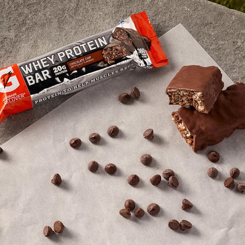  Gatorade Whey Protein Bars, Cookies & Creme, 2.8 oz bars (Pack of 12, 20g of protein per bar)