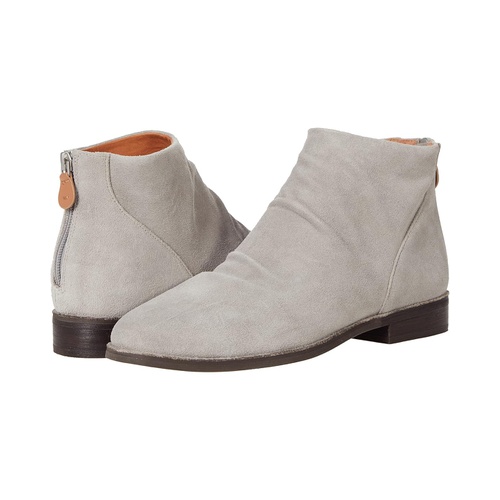  Gentle Souls by Kenneth Cole Emma Zip Bootie