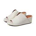 Gentle Souls by Kenneth Cole Gisele 65 Mule