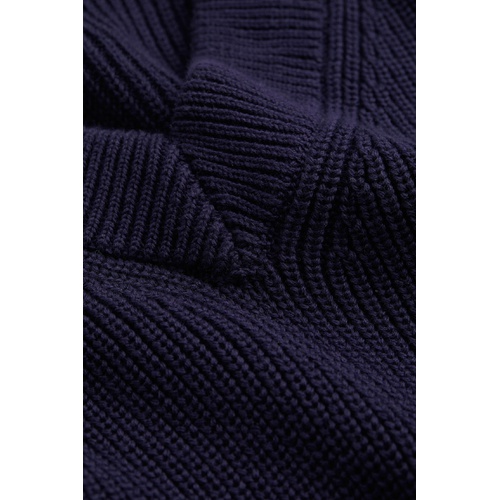 에이치앤엠 H&M Regular Fit V-neck Sweater