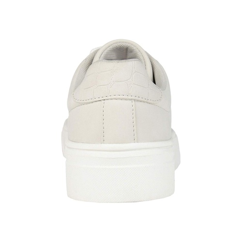  Journee Collection Comfort Foam Leeon Sneaker