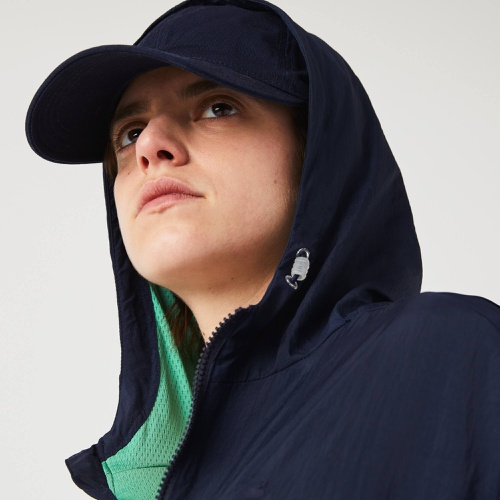 라코스테 Lacoste Womens SPORT Light Zippered Nylon And Mesh Jacket