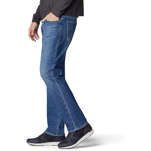  Lee Mens Performance Series Extreme Motion Straight Fit Tapered Leg Jean