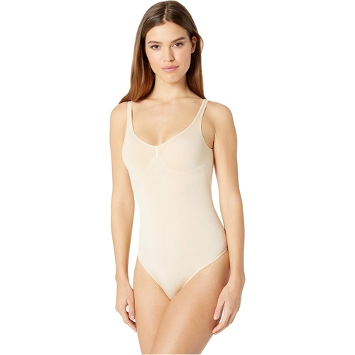  MAGIC Bodyfashion Comfort Shaping Low-Back Bodysuit