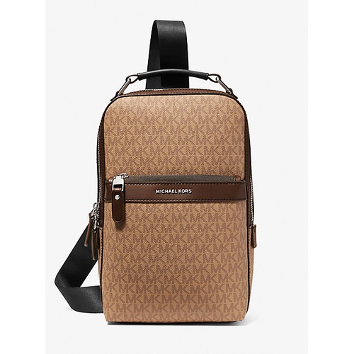 마이클코어스 Michael Kors Mens Hudson Animal Print Logo Sling Pack