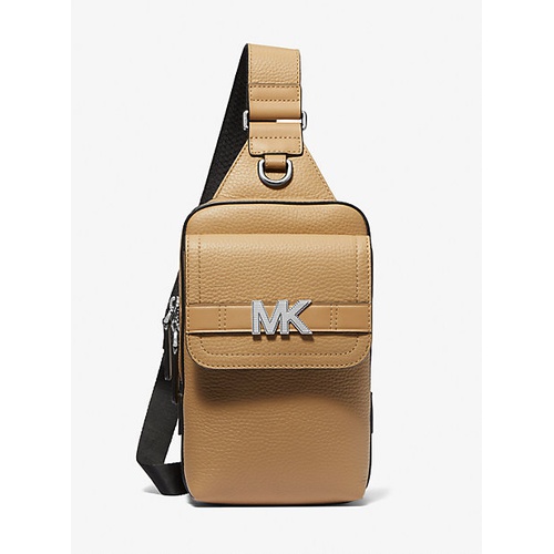 마이클코어스 Michael Kors Mens Hudson Animal Print Logo Sling Pack