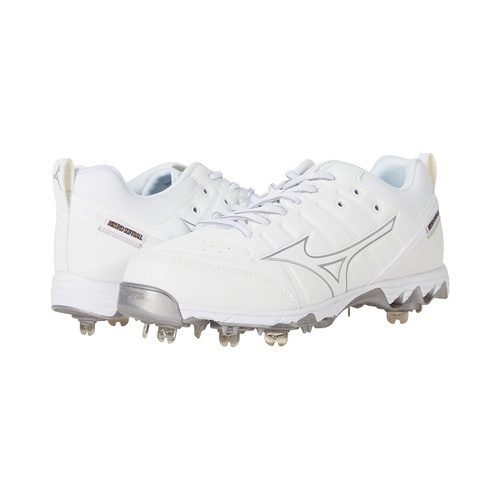  Mizuno 9 Spike Swift 7 Low Metal Softball Cleat