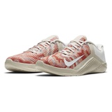 Nike Metcon 6 Training Shoe_DESERT SAND/ WHITE/ CRIMSON