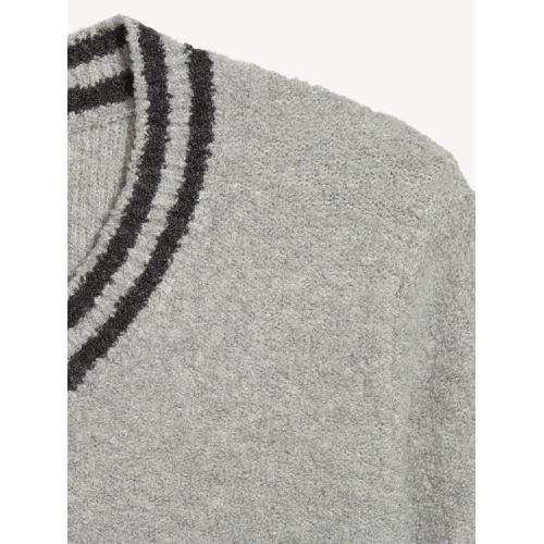 올드네이비 V-Neck Boucle Sweater Hot Deal