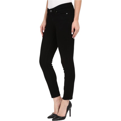  Paige Verdugo Crop in Black