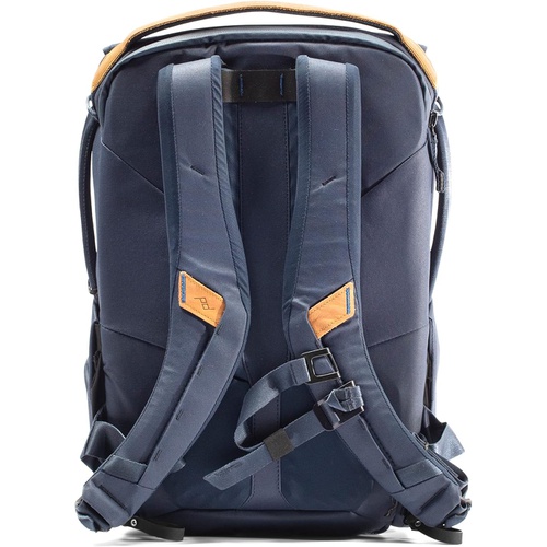  Peak Design 20 L Everyday Backpack V2