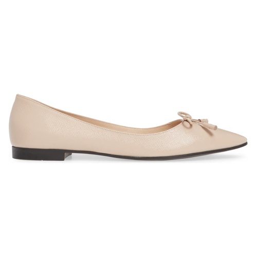 프라다 Prada Bow Logo Pointed Toe Flat_NUDE