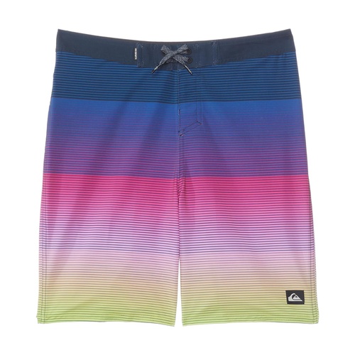 퀵실버 Quiksilver Kids Surfsilk Massive 17 (Big Kids)