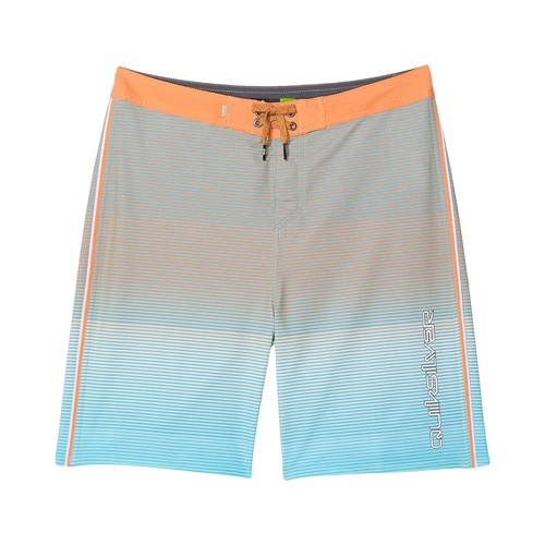 퀵실버 Quiksilver Kids Surfsilk Massive (Big Kids)