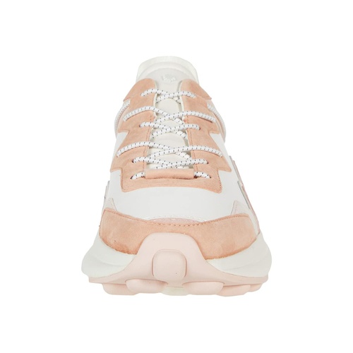  Stuart Weitzman 1 Sneaker