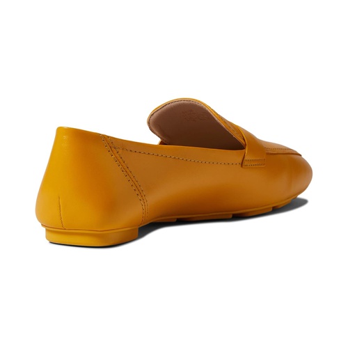  Stuart Weitzman Jet Loafer