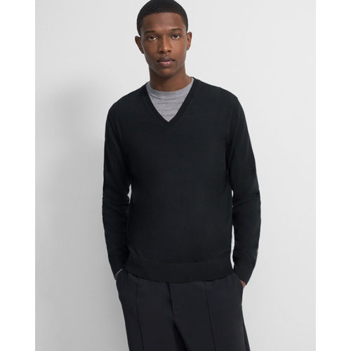 띠어리 Theory V-Neck Sweater in Regal Wool